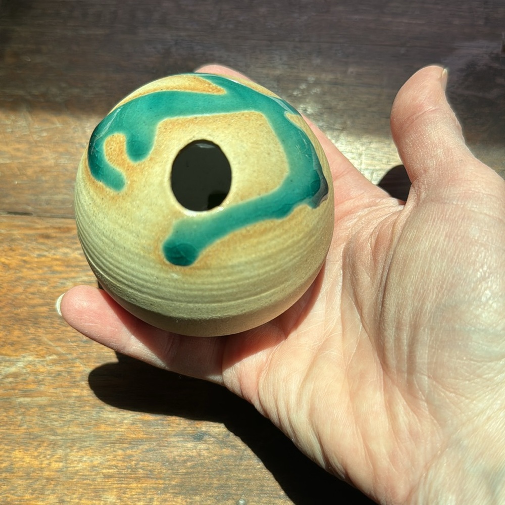 Ceramic bud vase - Picture 5 of 6
